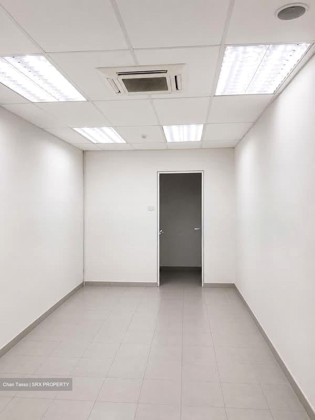 Boon Lay Shopping Centre (D22), Retail #602216321